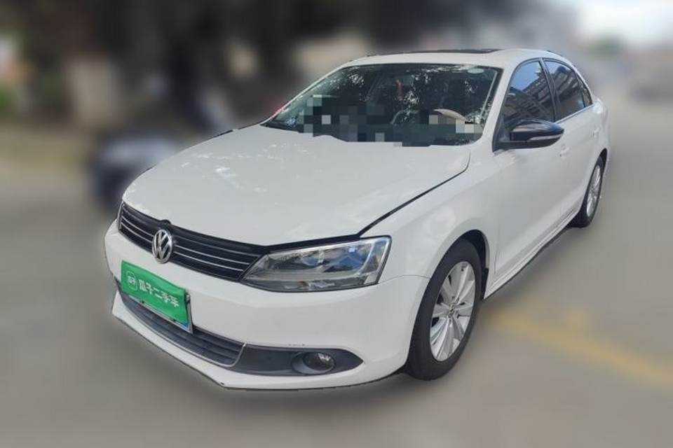 Volkswagen Sagitar 2014