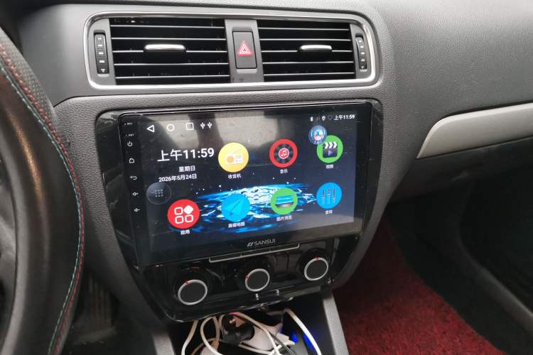 Used Volkswagen Sagitar 2014 Revised Version 1.6L Manual Leading Edition Audio And AC Panel