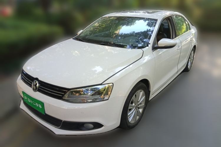 Used Volkswagen Sagitar 2014 1.4TSI Automatic Luxury Model Guazi used car, China used car export, Used car for sale, Used  cars, Cheapest cars for sale