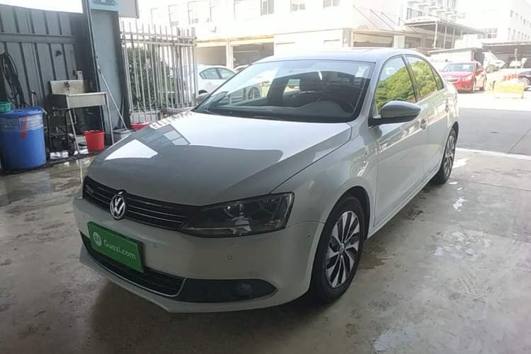 Used Volkswagen Sagitar 2014 Revised 1.4TSI BlueMotion Edition Guazi used car, China used car export, Used car for sale, Used  cars, Cheapest cars for sale