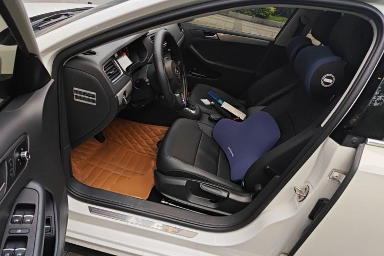 Used Volkswagen Sagitar 2014 1.6L Automatic Comfort Model Driver Seat