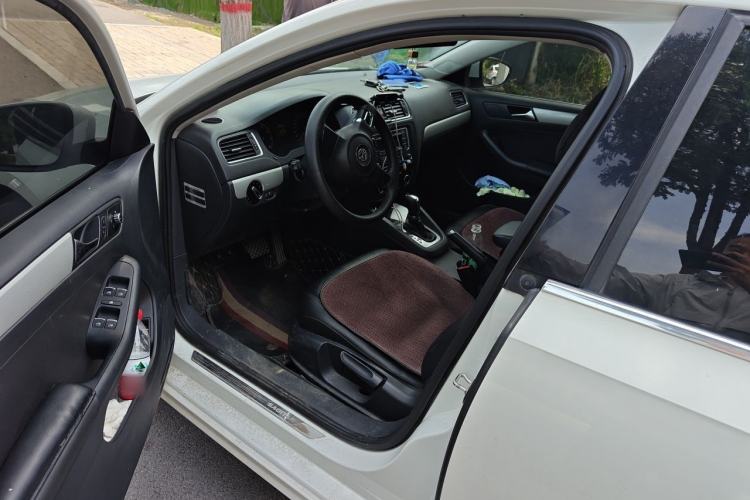 Used Volkswagen Sagitar 2014 1.6L Automatic Comfort Model Driver Seat