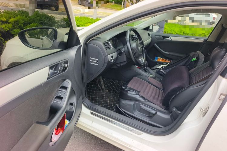 Used Volkswagen Sagitar 2014 Revised Version 1.6L Automatic Leading Edition Driver Seat