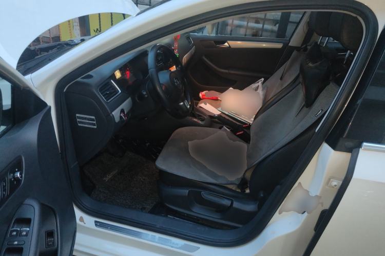 Used Volkswagen Sagitar 2014 1.6L Automatic Comfort Model Driver Seat