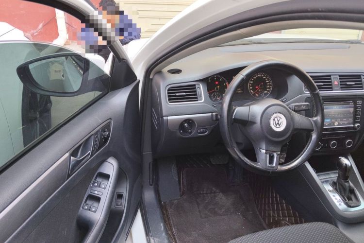 Used Volkswagen Sagitar 2014 Revised Version 1.4TSI Automatic Fashion Edition Driver Seat