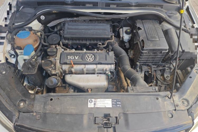 Used Volkswagen Sagitar 2014 1.6L Automatic Comfort Model Engine Bay