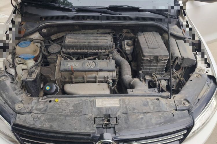 Used Volkswagen Sagitar 2014 Revised Version 1.6L Automatic Leading Edition Engine Bay