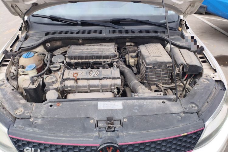 Used Volkswagen Sagitar 2014 Revised Version 1.6L Automatic Comfort Edition Engine Bay
