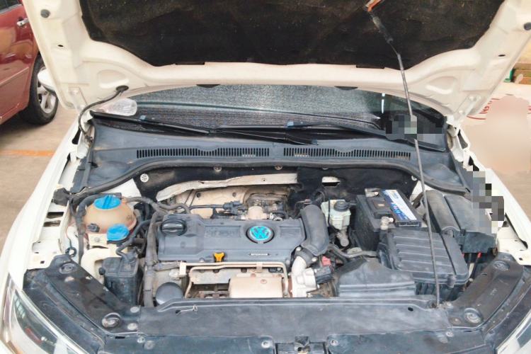 Used Volkswagen Sagitar 2014 1.4TSI Manual Luxury Model Engine Bay