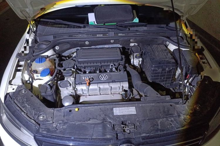 Used Volkswagen Sagitar 2014 Revised Version 1.6L Automatic Fashionable Style Engine Bay