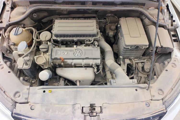 Used Volkswagen Sagitar 2014 1.6L Automatic Comfort Model Engine Bay
