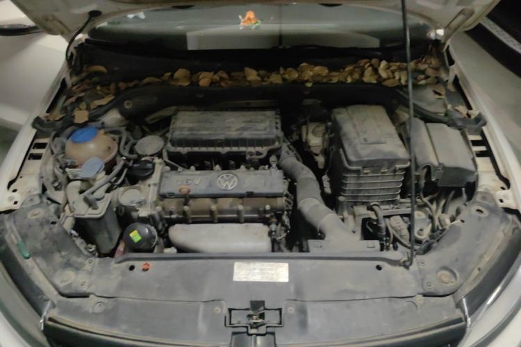Used Volkswagen Sagitar 2014 1.6L Automatic Comfort Model Engine Bay
