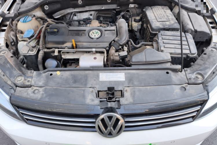 Used Volkswagen Sagitar 2014 Revised Version 1.4TSI Automatic Luxury Edition Engine Bay