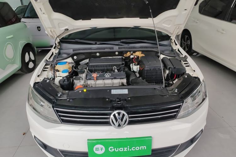 Used Volkswagen Sagitar 2014 Revised Version 1.6L Automatic Comfort Edition Engine Bay