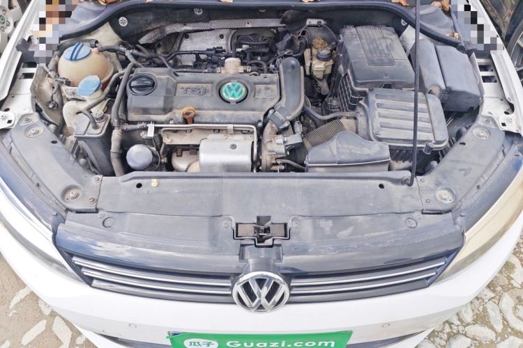 Used Volkswagen Sagitar 2014 Revised Version 1.4TSI Automatic Luxury Edition Engine Bay