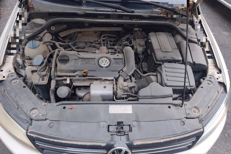 Used Volkswagen Sagitar 2014 1.4TSI Automatic Luxury Model Engine Bay