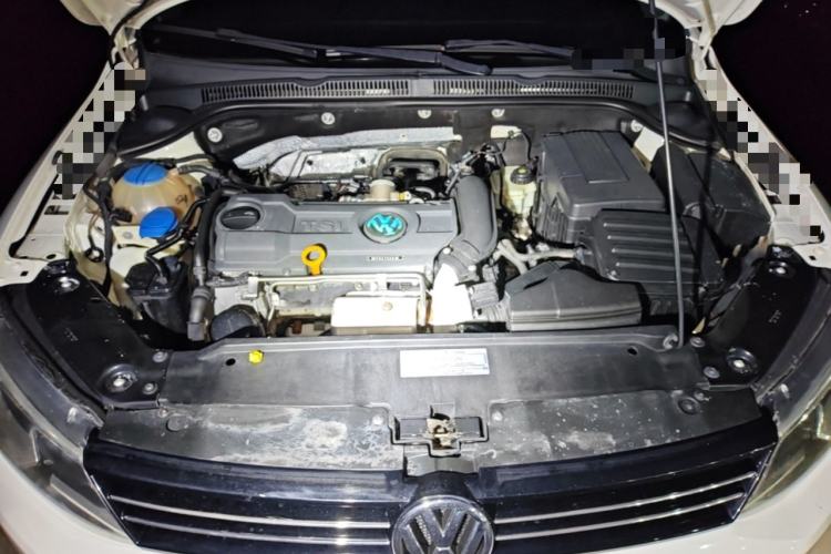 Used Volkswagen Sagitar 2014 Revised Version 1.4TSI Automatic Luxury Edition Engine Bay