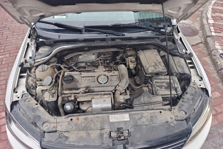 Used Volkswagen Sagitar 2014 1.4TSI Automatic Fashion Edition Engine Bay