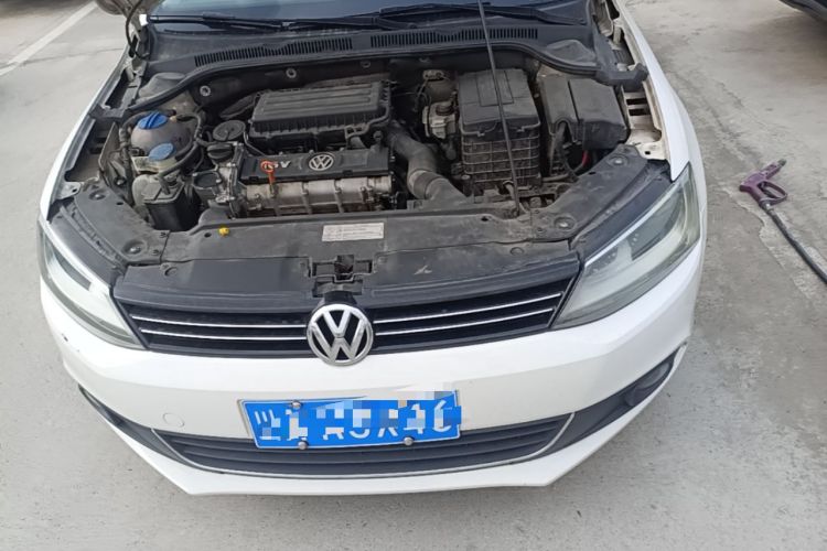 Used Volkswagen Sagitar 2014 Revised Version 1.6L Automatic Leading Edition Engine Bay