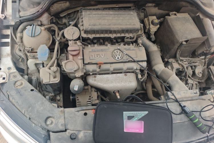 Used Volkswagen Sagitar 2014 Revised Version 1.6L Manual Comfort Edition Engine Bay