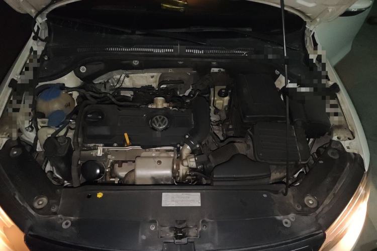 Used Volkswagen Sagitar 2014 Revised Version 1.4TSI Automatic Luxury Edition Engine Bay