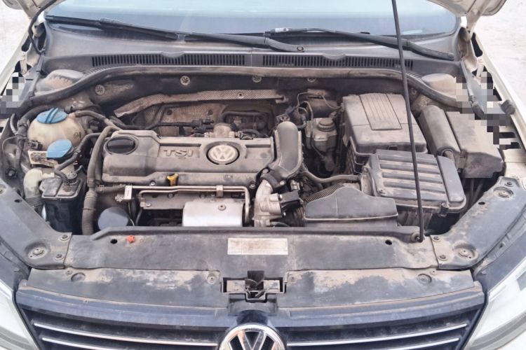 Used Volkswagen Sagitar 2014 1.4TSI Automatic Luxury Model Engine Bay
