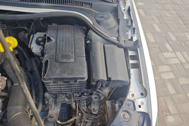 Used Volkswagen Sagitar 2014 1.6L Automatic Comfort Model Engine Bay Left