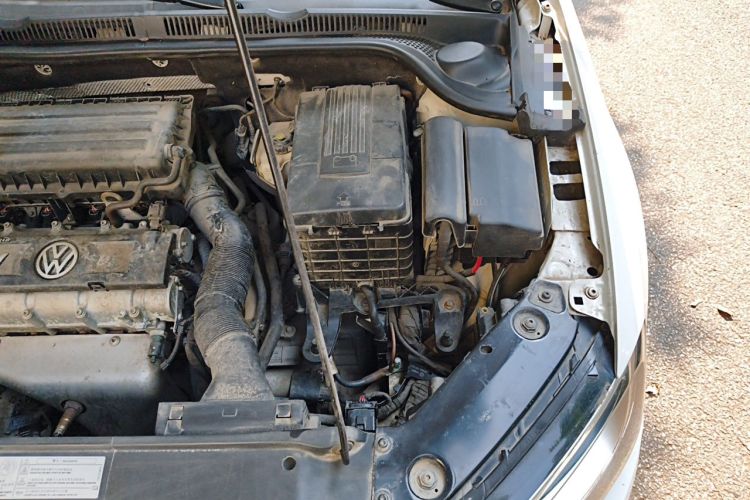 Used Volkswagen Sagitar 2014 Revised Version 1.6L Automatic Comfort Edition Engine Bay Left
