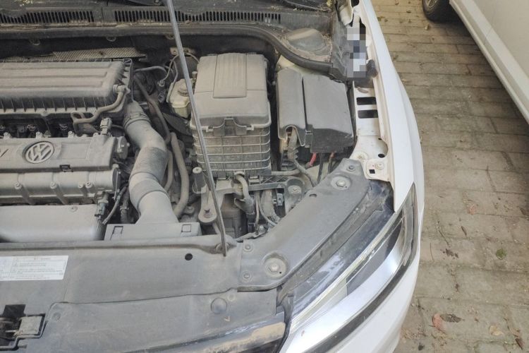 Used Volkswagen Sagitar 2014 Revised Version 1.6L Automatic Comfort Edition Engine Bay Left
