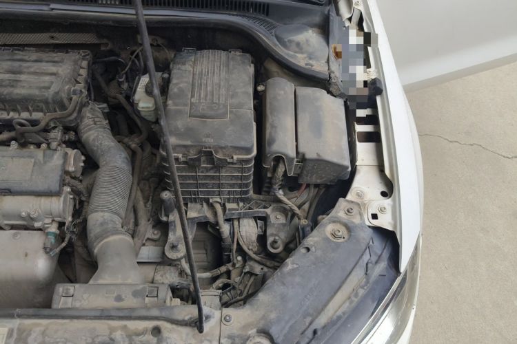 Used Volkswagen Sagitar 2014 Revised Version 1.6L Automatic Leading Edition Engine Bay Left
