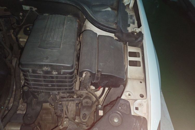 Used Volkswagen Sagitar 2014 1.6L Automatic Comfort Model Engine Bay Left