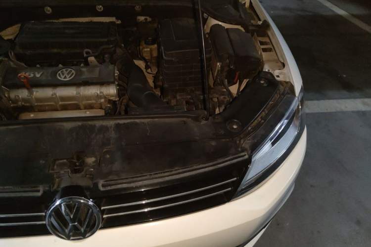 Used Volkswagen Sagitar 2014 Revised Version 1.6L Automatic Comfort Edition Engine Bay Left