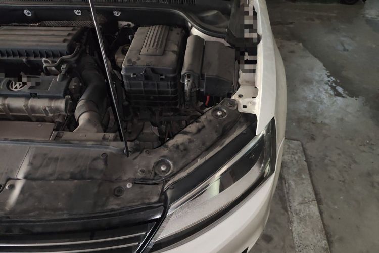 Used Volkswagen Sagitar 2014 Revised Version 1.6L Automatic Comfort Edition Engine Bay Left