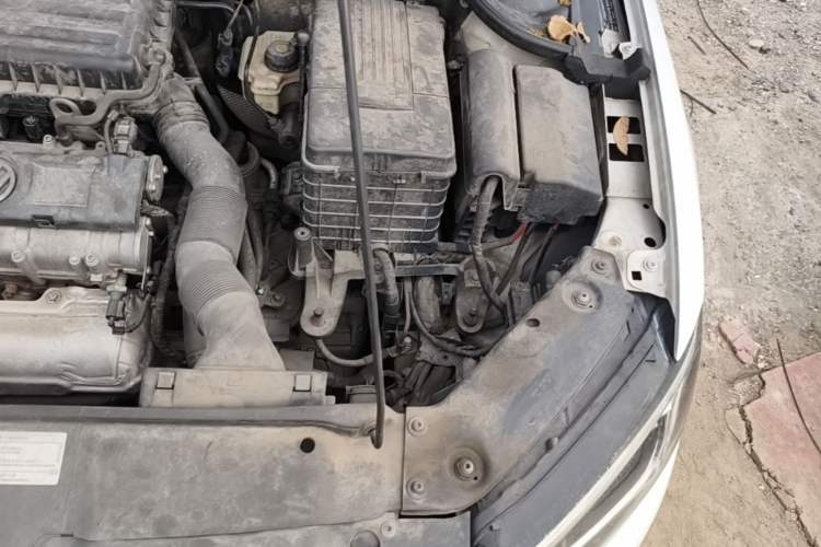 Used Volkswagen Sagitar 2014 Revised Version 1.6L Automatic Comfort Edition Engine Bay Left