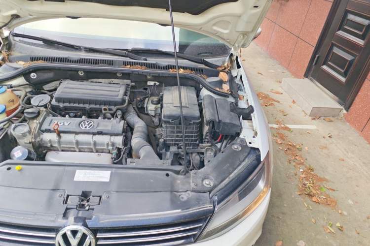 Used Volkswagen Sagitar 2014 Revised Version 1.6L Automatic Comfort Edition Engine Bay Left