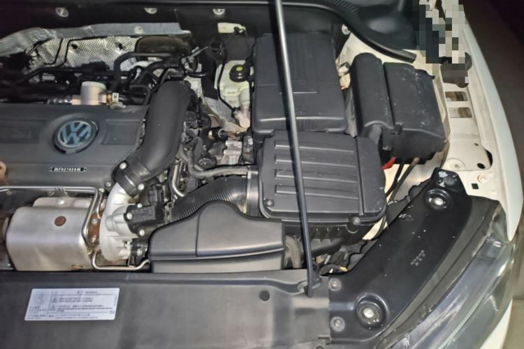 Used Volkswagen Sagitar 2014 Revised Version 1.4TSI Automatic Luxury Edition Engine Bay Left