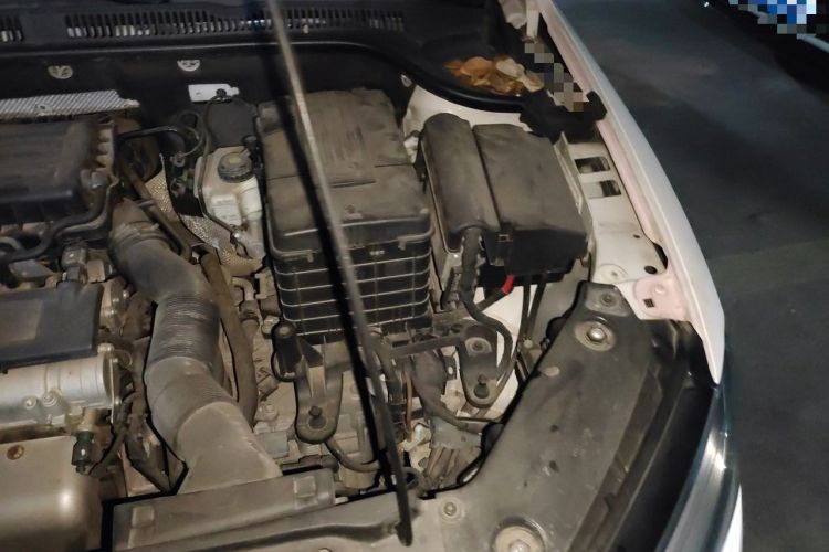 Used Volkswagen Sagitar 2014 Revised Version 1.6L Automatic Comfort Edition Engine Bay Left