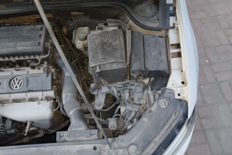 Used Volkswagen Sagitar 2014 Revised Version 1.6L Manual Comfort Edition Engine Bay Left