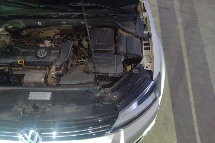 Used Volkswagen Sagitar 2014 Revised Version 1.4TSI Automatic Luxury Edition Engine Bay Left