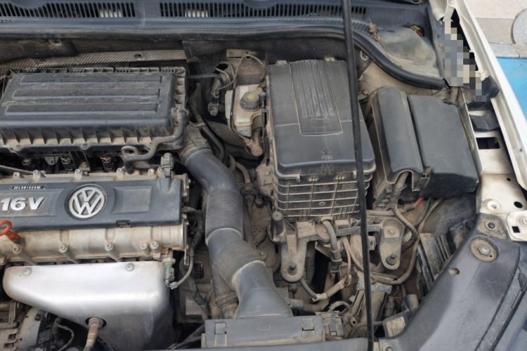 Used Volkswagen Sagitar 2014 1.6L Automatic Comfort Model Engine Bay Left