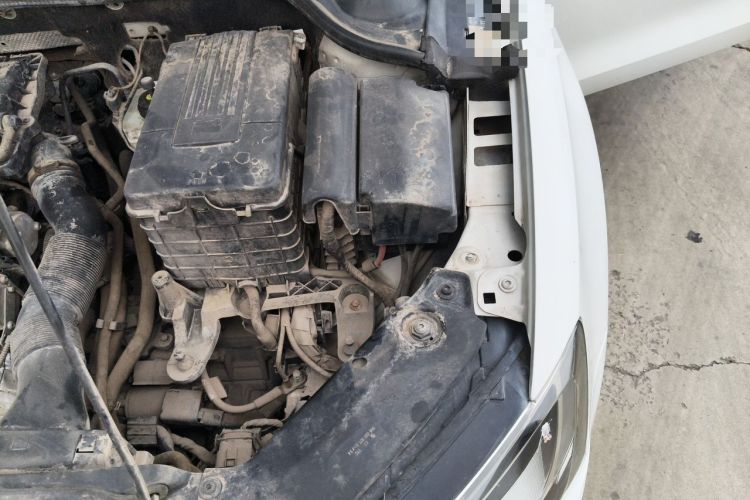 Used Volkswagen Sagitar 2014 1.6L Automatic Comfort Model Engine Bay Left