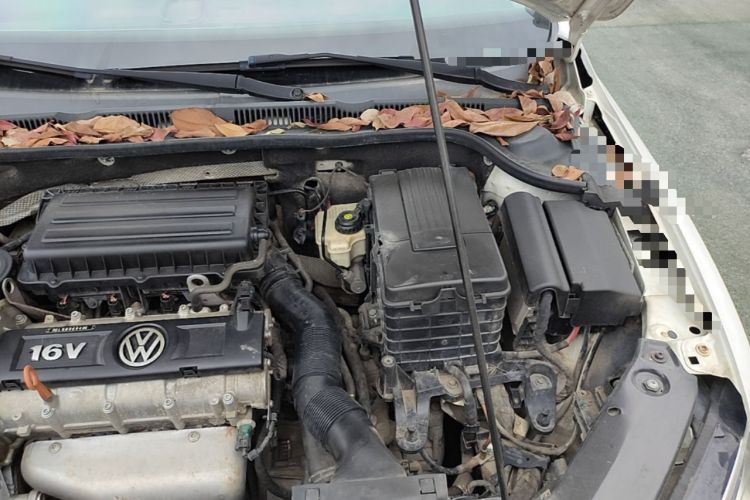 Used Volkswagen Sagitar 2014 Revised Version 1.6L Automatic Comfort Edition Engine Bay Left