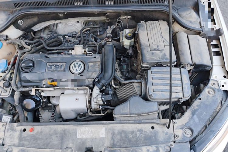 Used Volkswagen Sagitar 2014 1.4TSI Automatic Luxury Model Engine Bay Left