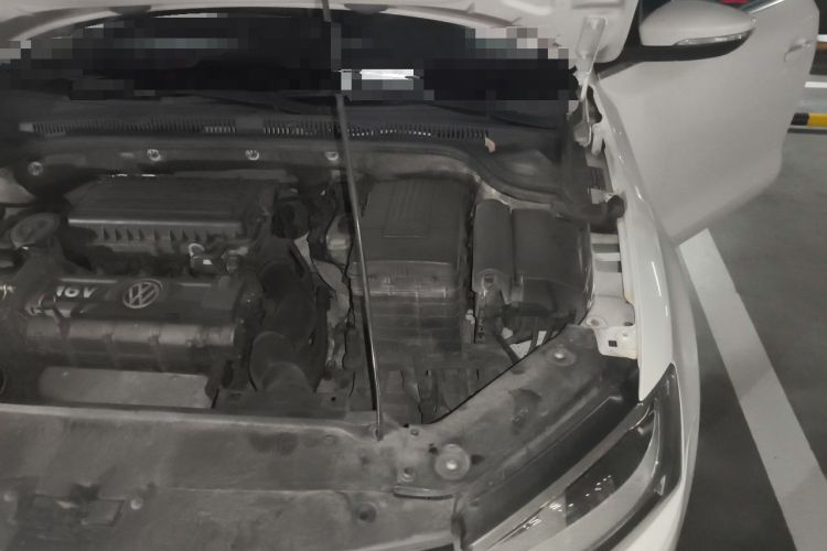 Used Volkswagen Sagitar 2014 1.6L Automatic Comfort Model Engine Bay Left