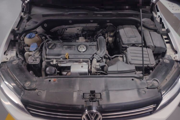 Used Volkswagen Sagitar 2014 Revised Version 1.4TSI Automatic Luxury Edition Engine Bay