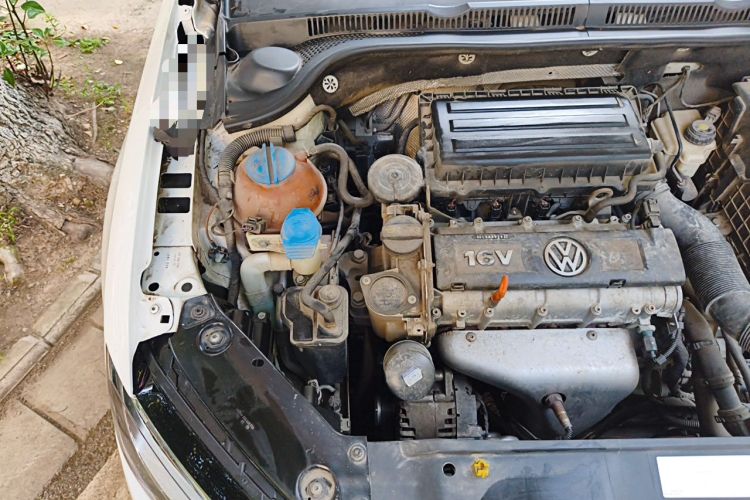 Used Volkswagen Sagitar 2014 Revised Version 1.6L Automatic Comfort Edition Engine Bay Right