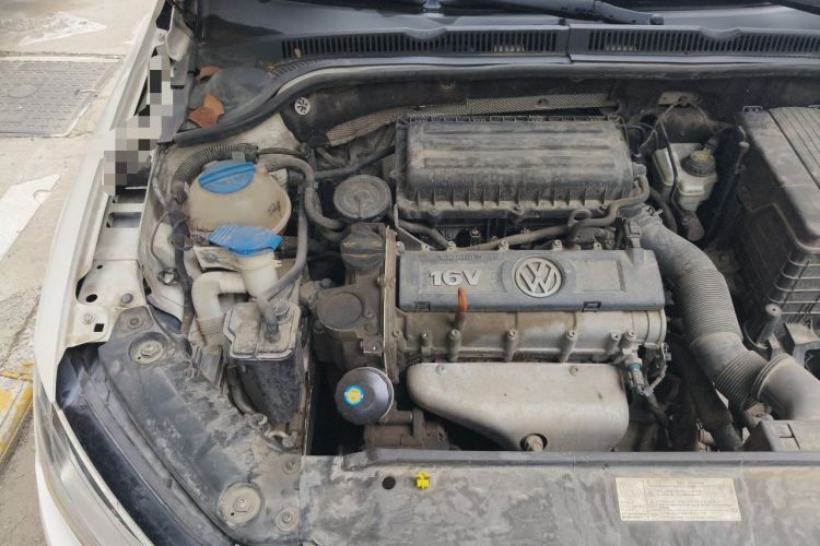 Used Volkswagen Sagitar 2014 Revised Version 1.6L Automatic Leading Edition Engine Bay Right