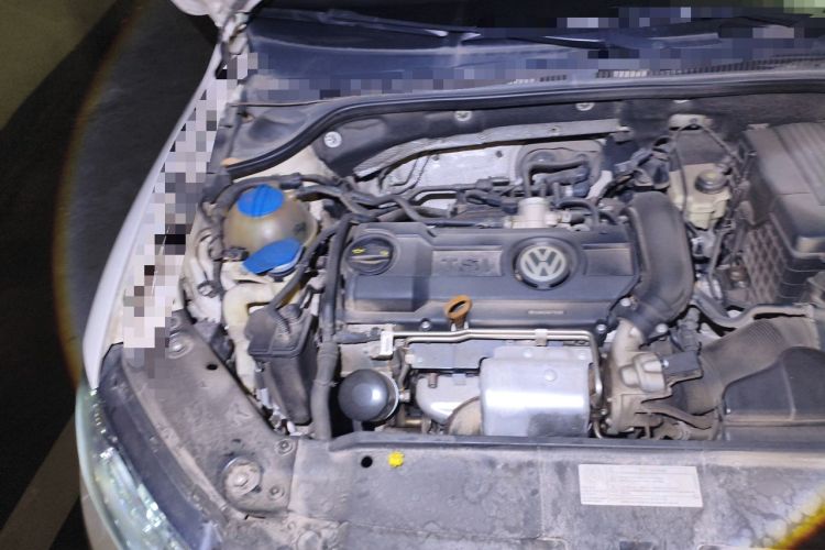 Used Volkswagen Sagitar 2014 Revised Version 1.4TSI Automatic Luxury Edition Engine Bay Right