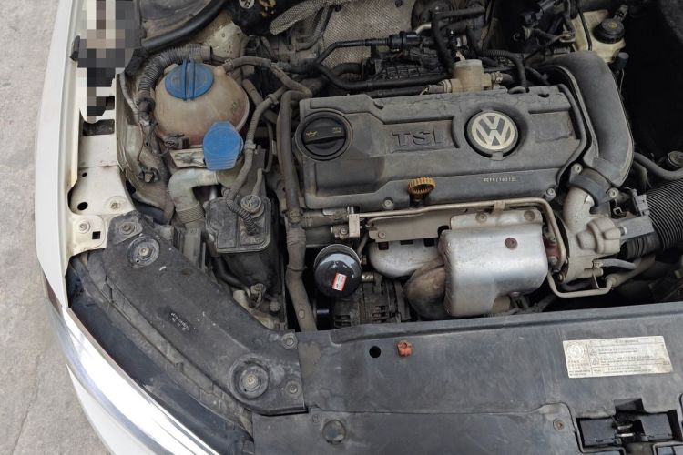 Used Volkswagen Sagitar 2014 Revised 1.4TSI BlueMotion Edition Engine Bay Right
