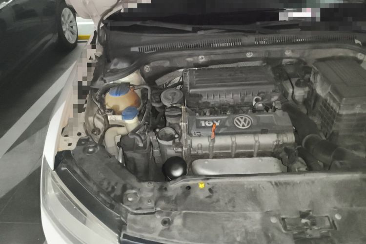 Used Volkswagen Sagitar 2014 1.6L Automatic Comfort Model Engine Bay Right